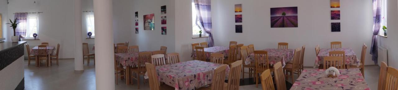 Diament Bed & Breakfast Rewal Bagian luar foto